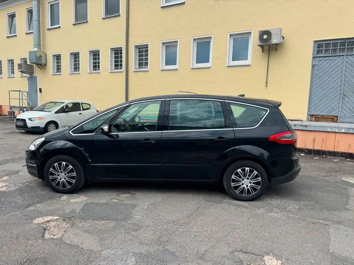 Ford S-Max
