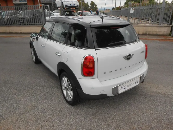 MINI Countryman D (Cooper)