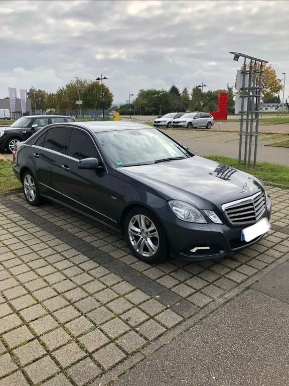 Mercedes-Benz E 250