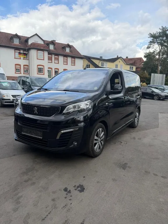 Peugeot Traveller