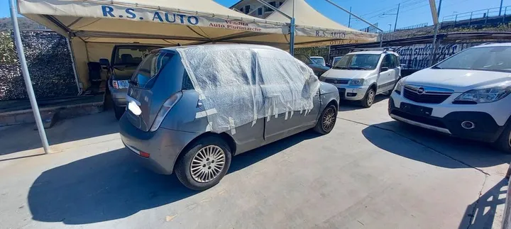 Lancia Ypsilon