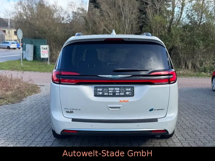 Chrysler Pacifica