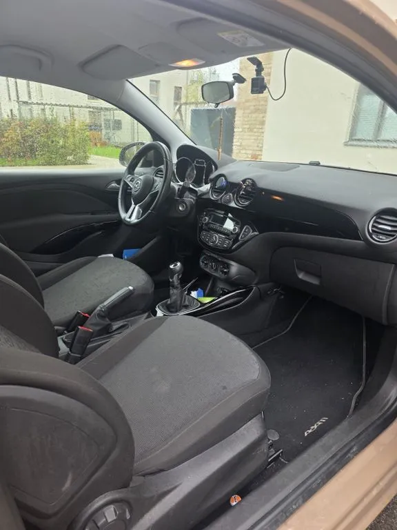 Opel Adam