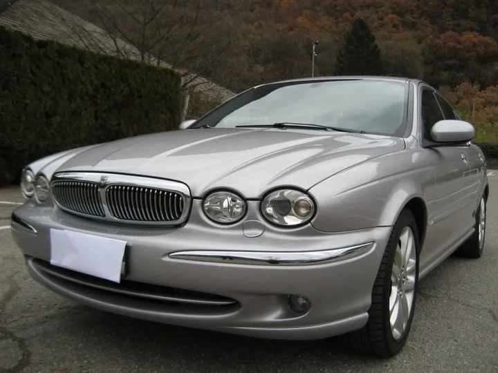 Jaguar X-Type
