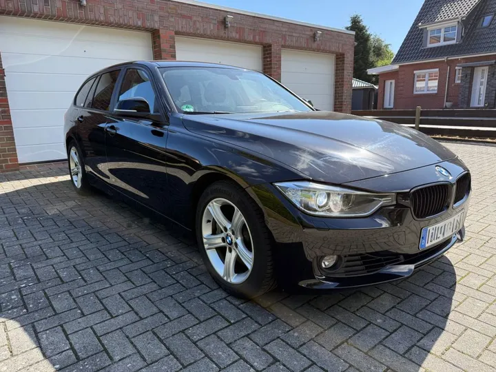 BMW 330
