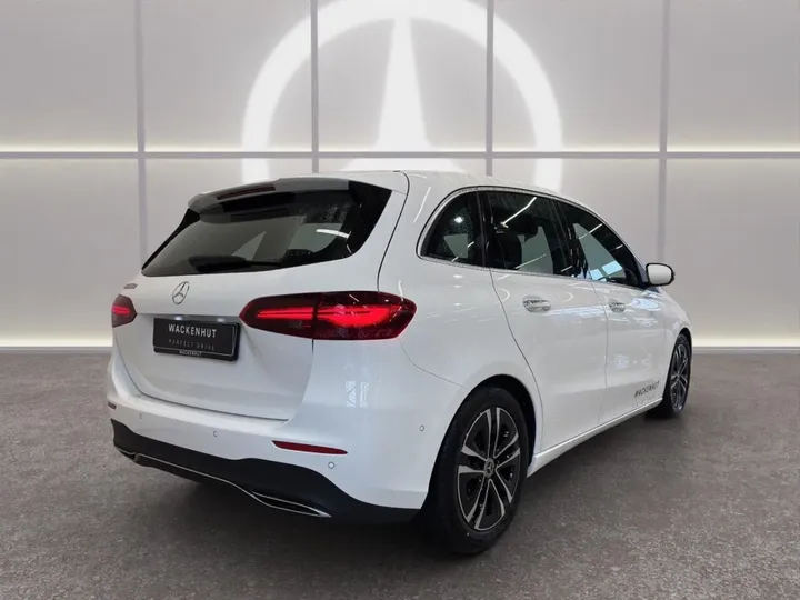 Mercedes-Benz B 200