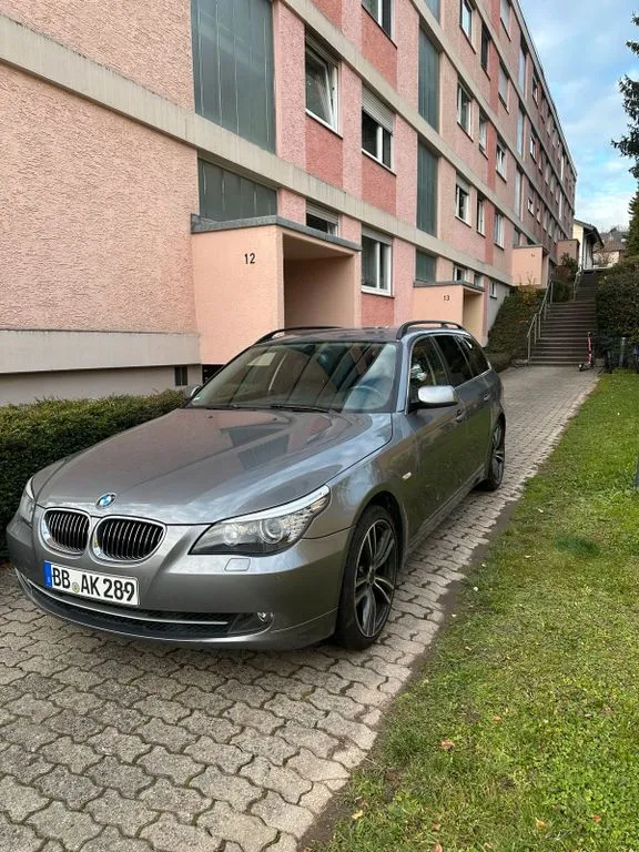 BMW 525