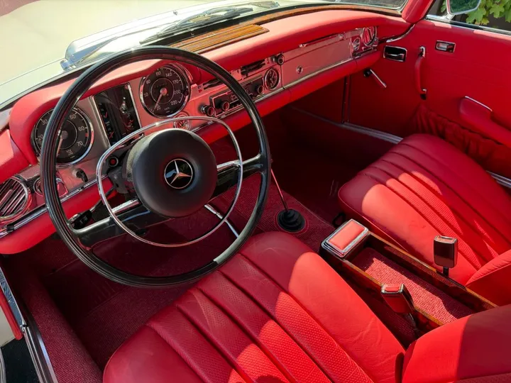 Mercedes-Benz 280