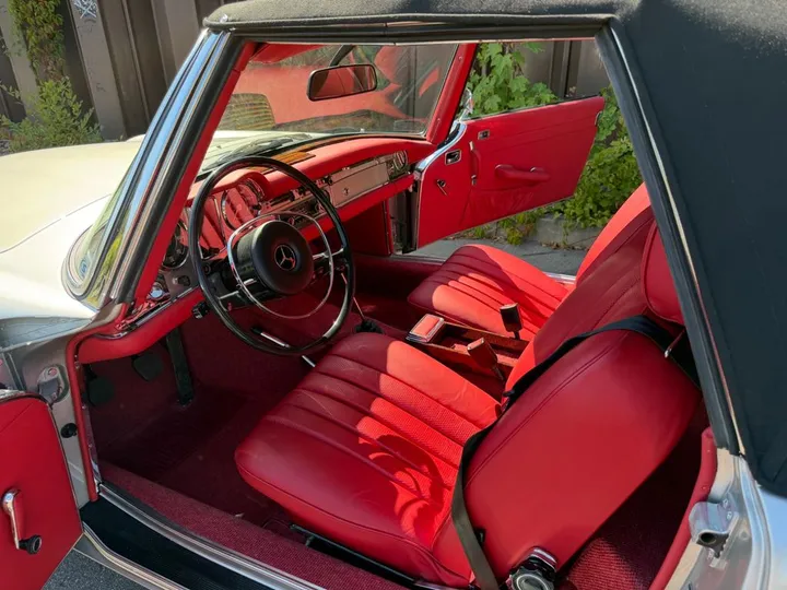 Mercedes-Benz 280