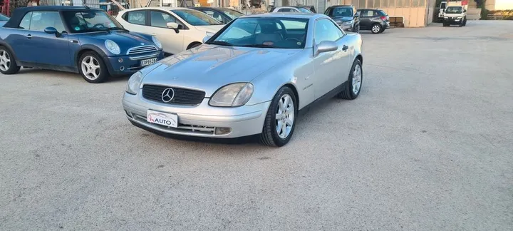 Mercedes-Benz SLK 200