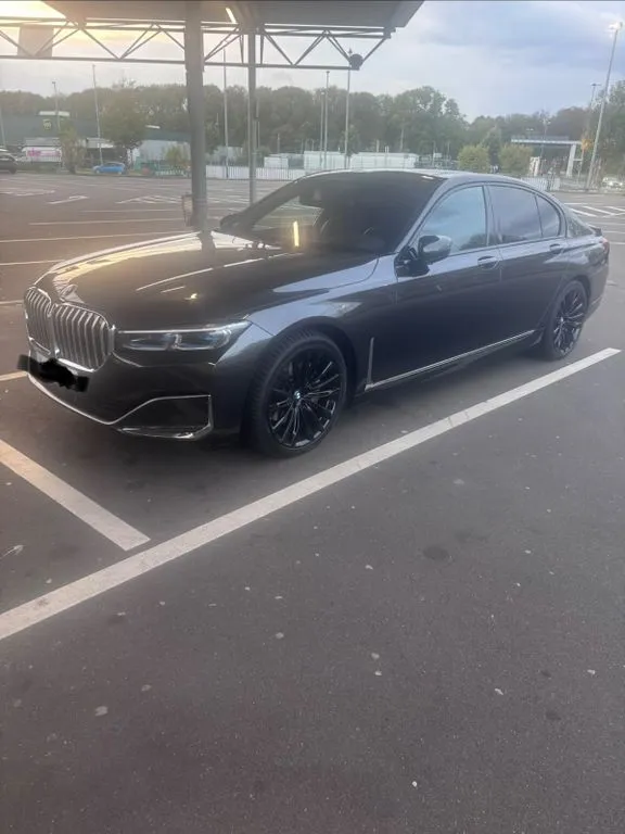 BMW 730