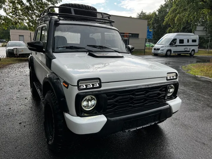 Lada Niva