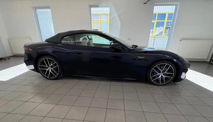 Maserati GranCabrio