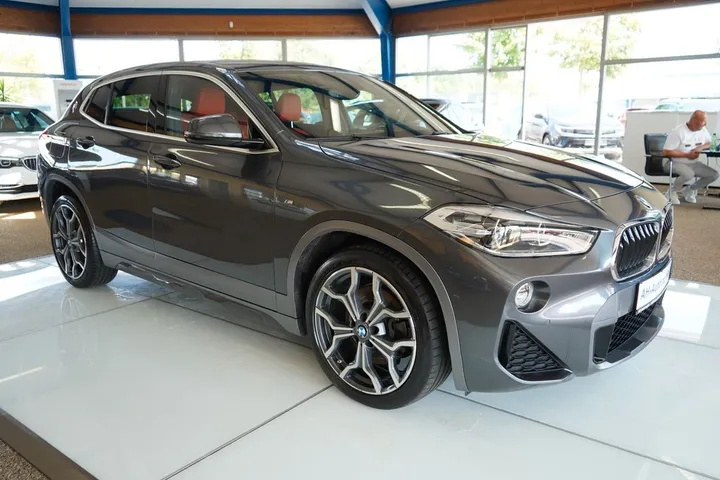 BMW X2