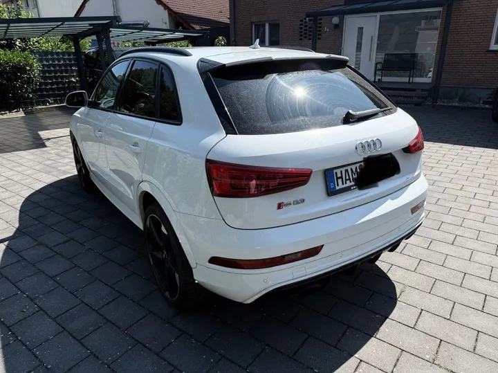 Audi RSQ3