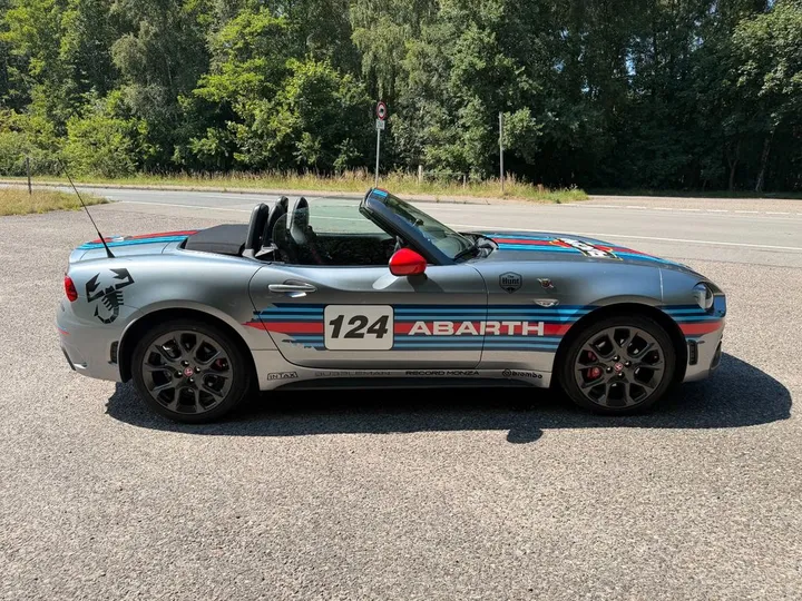 Abarth 124 Spider