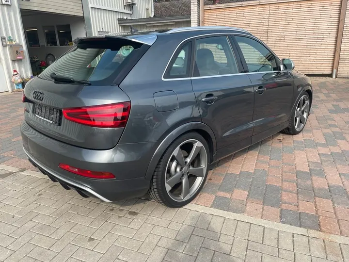 Audi RSQ3