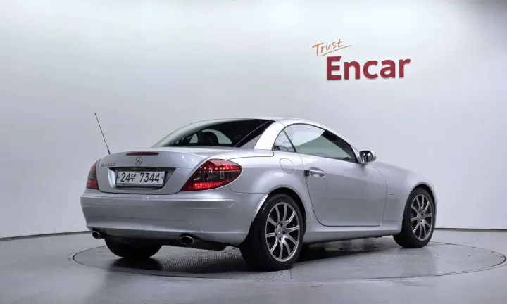 Mercedes-Benz SLK-Class