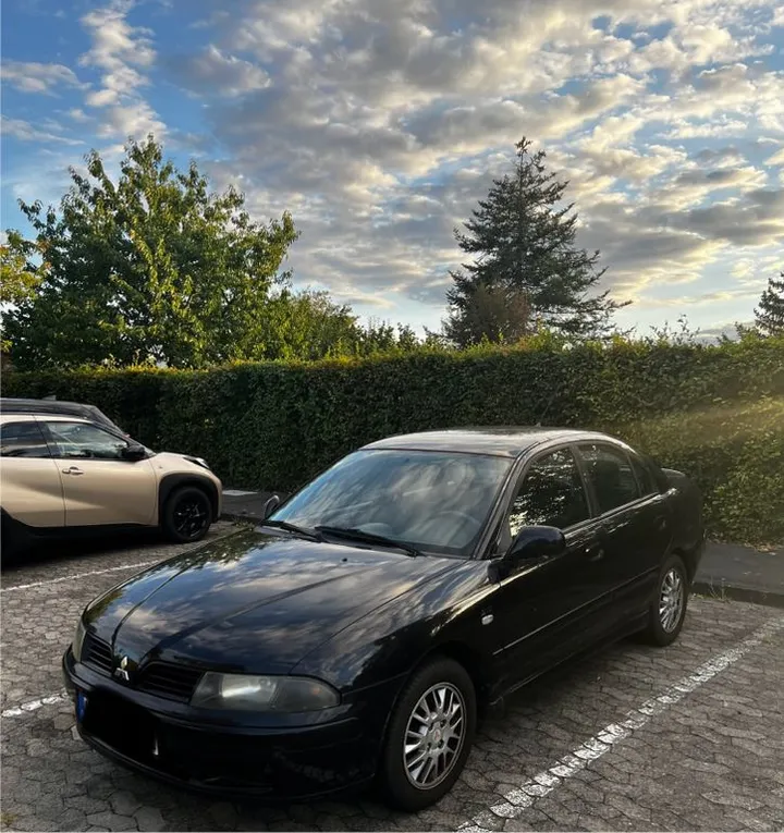 Mitsubishi Carisma