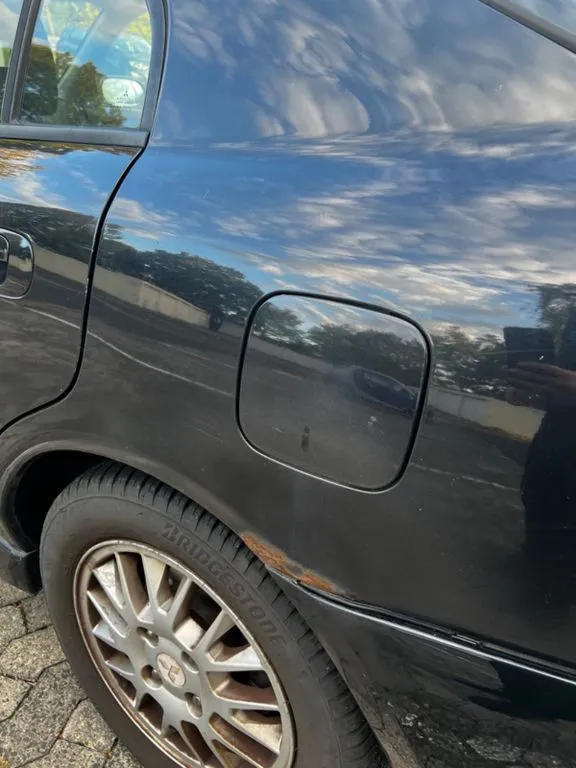 Mitsubishi Carisma