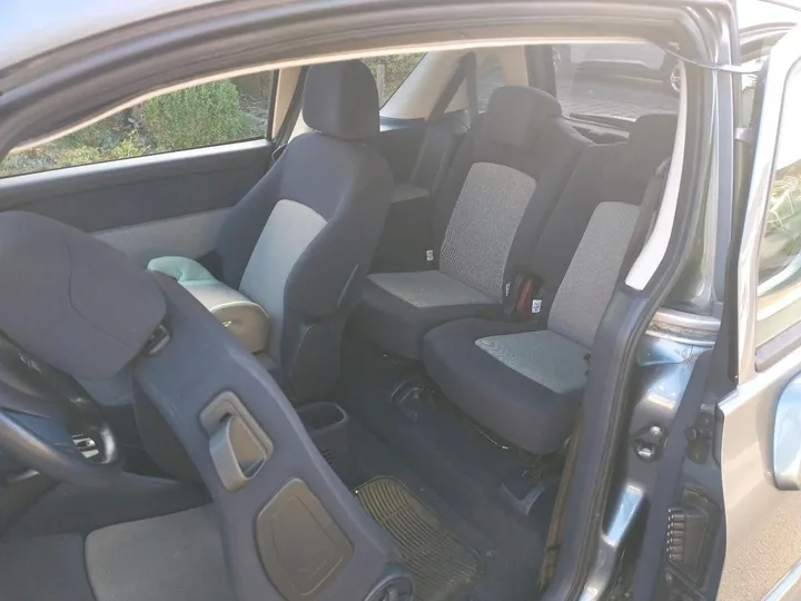 Peugeot 1007