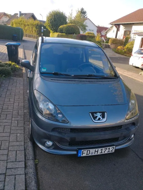 Peugeot 1007