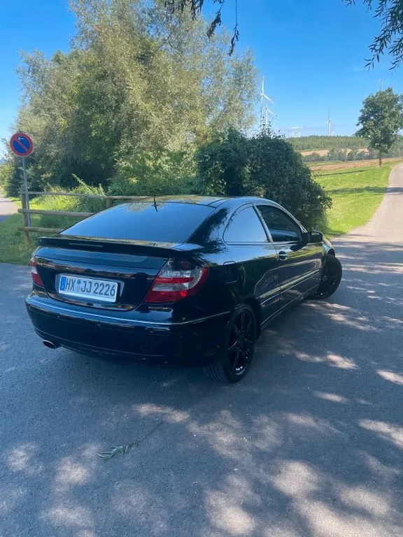 Mercedes-Benz CLK 230