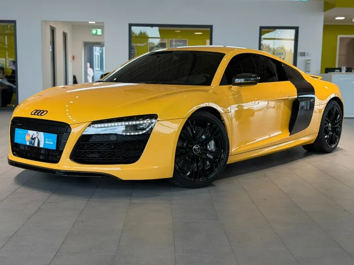 Audi R8