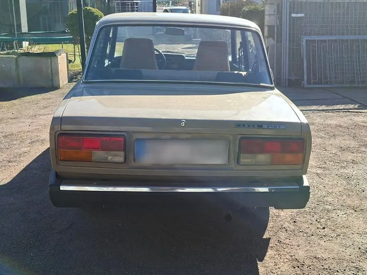 Lada 2107
