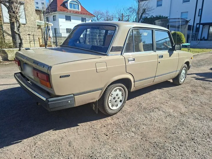 Lada 2107