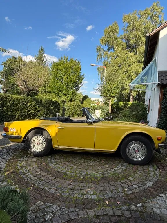 Triumph TR6