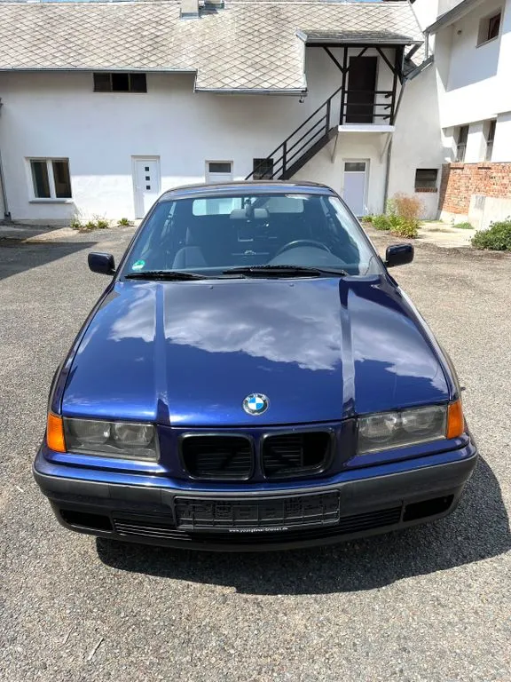 BMW 318