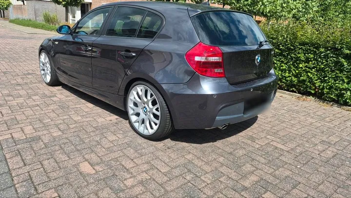 BMW 120