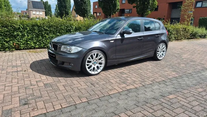 BMW 120