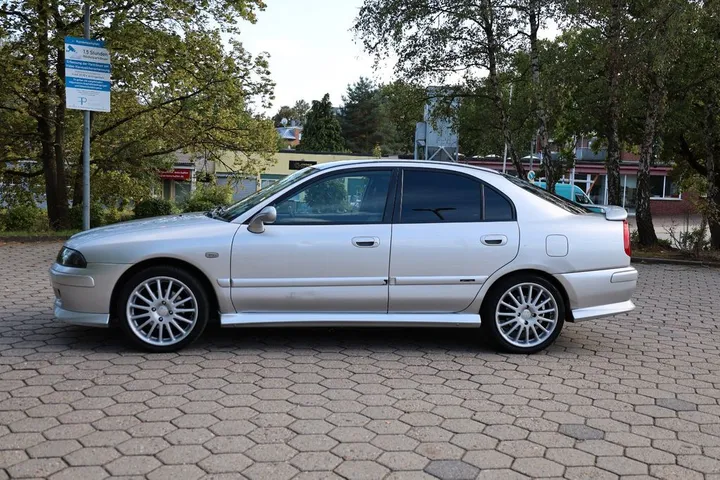 Mitsubishi Carisma