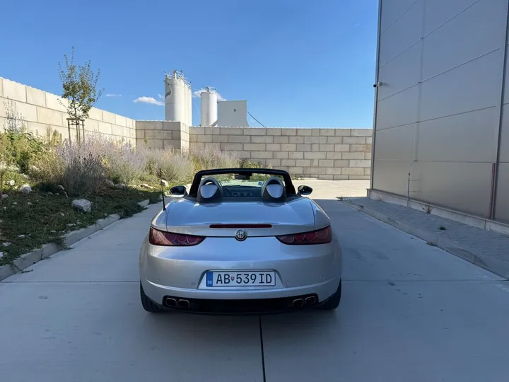 Alfa Romeo Spider