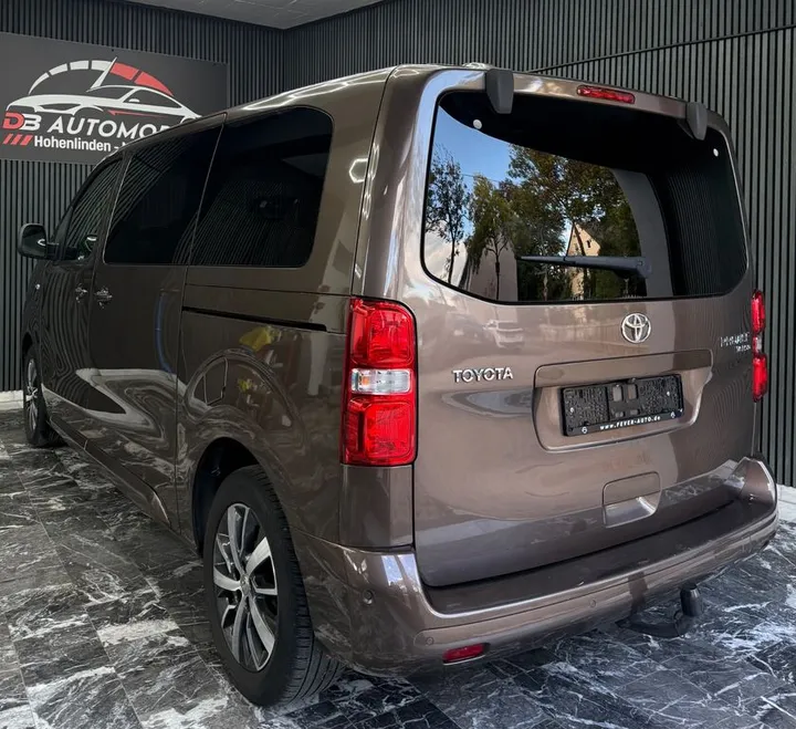 Toyota Proace Verso