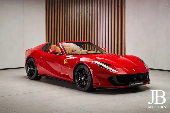 Ferrari 812