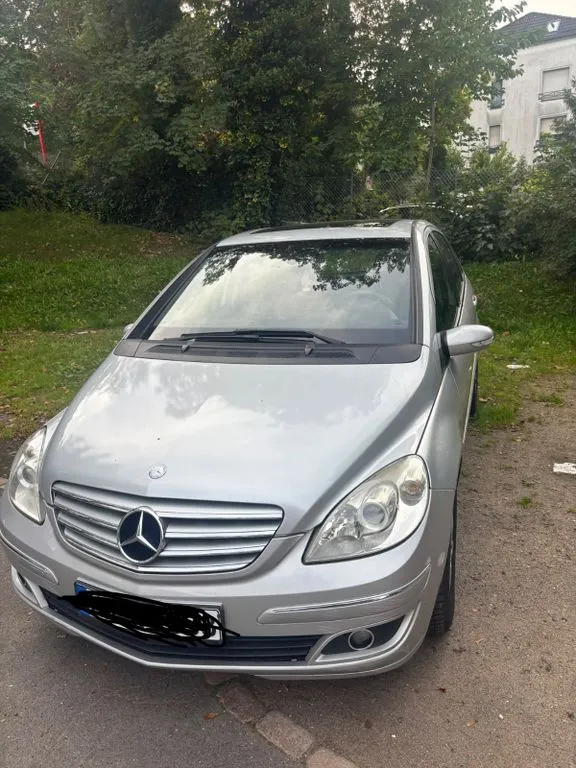 Mercedes-Benz 190
