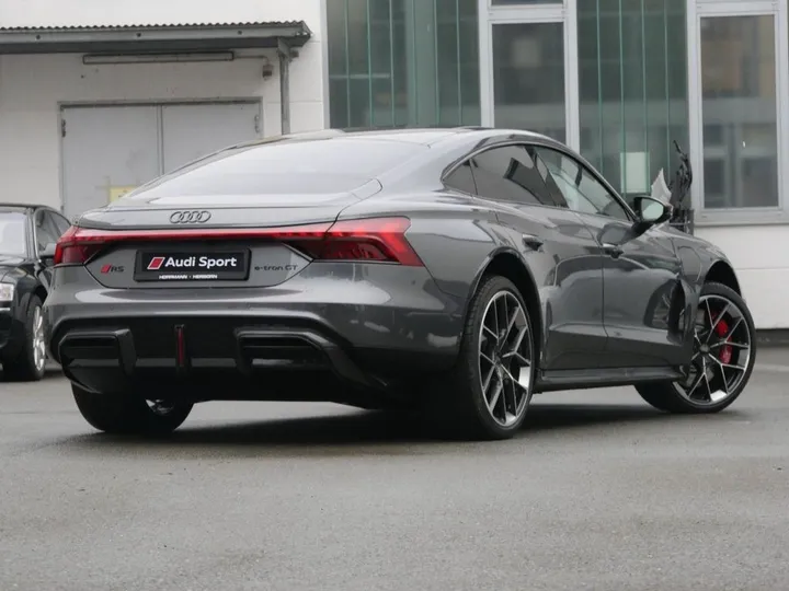 Audi RS e-tron GT