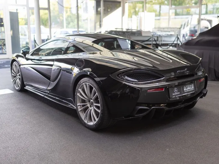 McLaren 570S