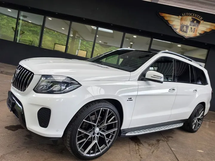 Mercedes-Benz GLS 400
