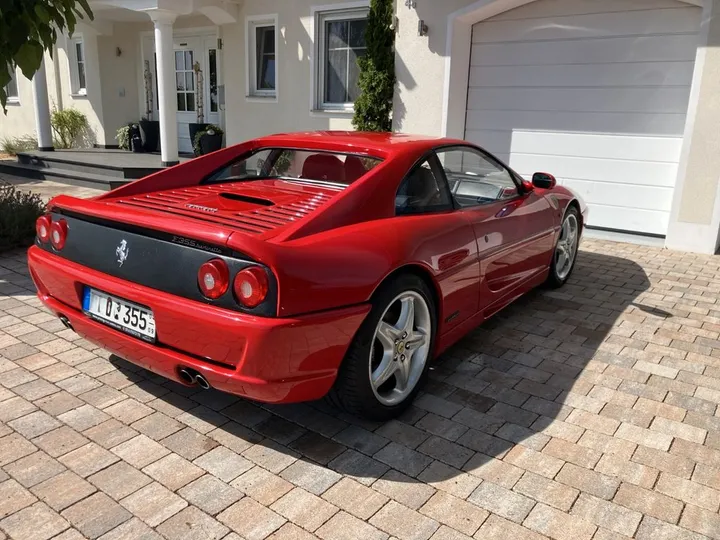 Ferrari F355