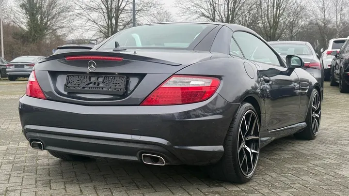 Mercedes-Benz SLK 350