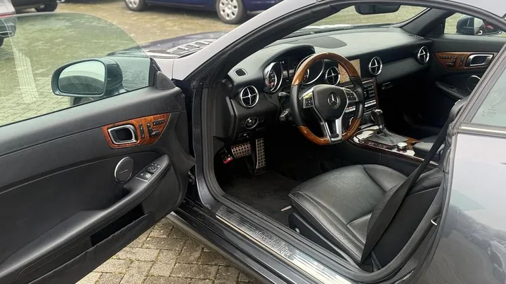 Mercedes-Benz SLK 350