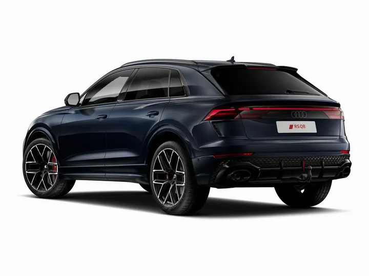 Audi RSQ8