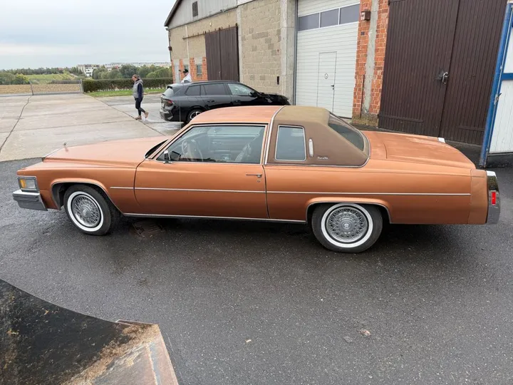 Cadillac Deville