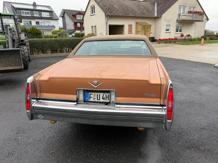 Cadillac Deville