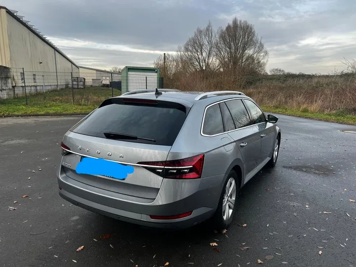 Škoda Superb