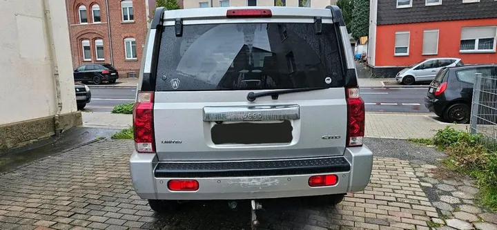Jeep Commander